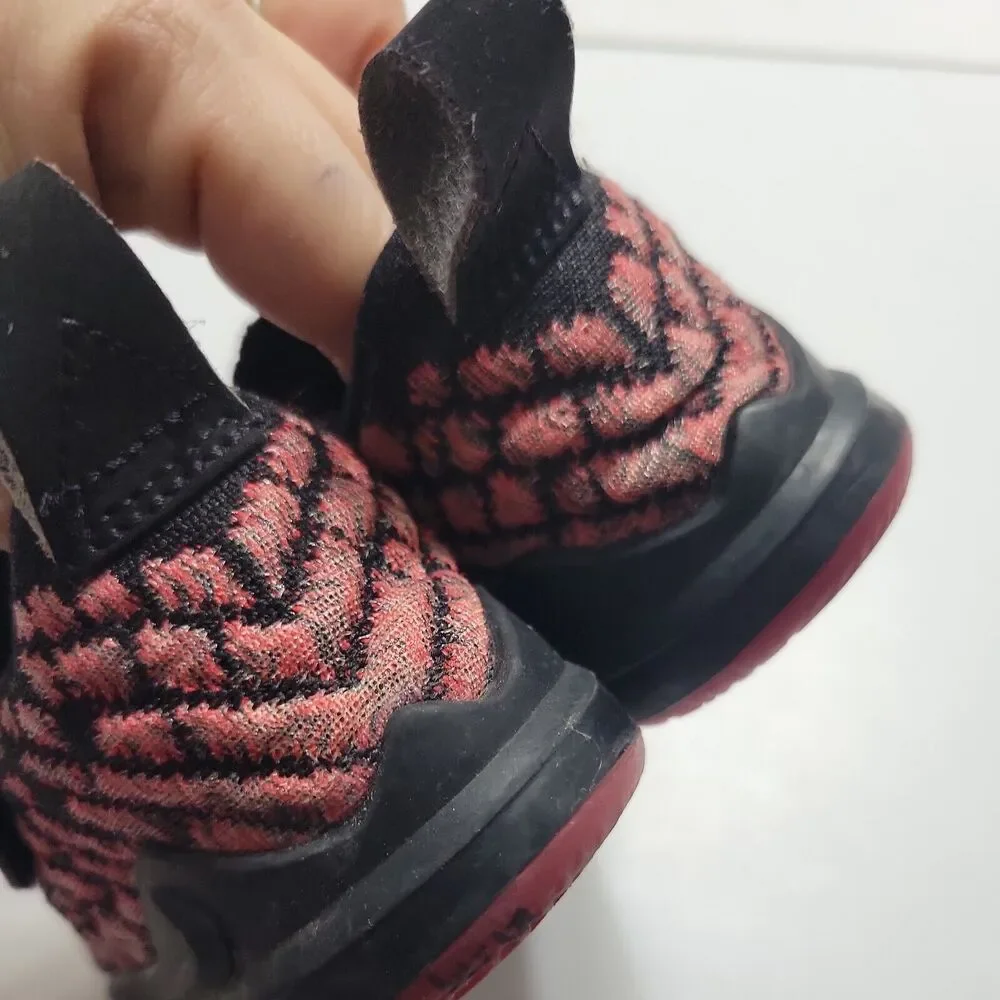 Nike Shoes Unisex Boy 7 Sneakers Black Stretch Faux Lace Up Mid Top 23‎ LeBron